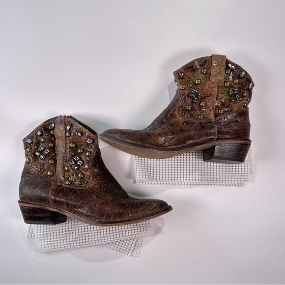 Steve Madden Womens Bronco Western Studded Boots 6.5 - Picture 3 of 10